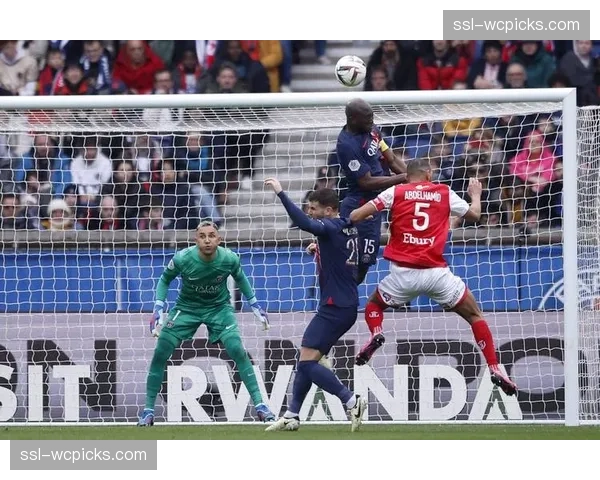 技术前沿：兰斯主场测试安装新型智能传感门柱，可记录传中球击中门框精确数据